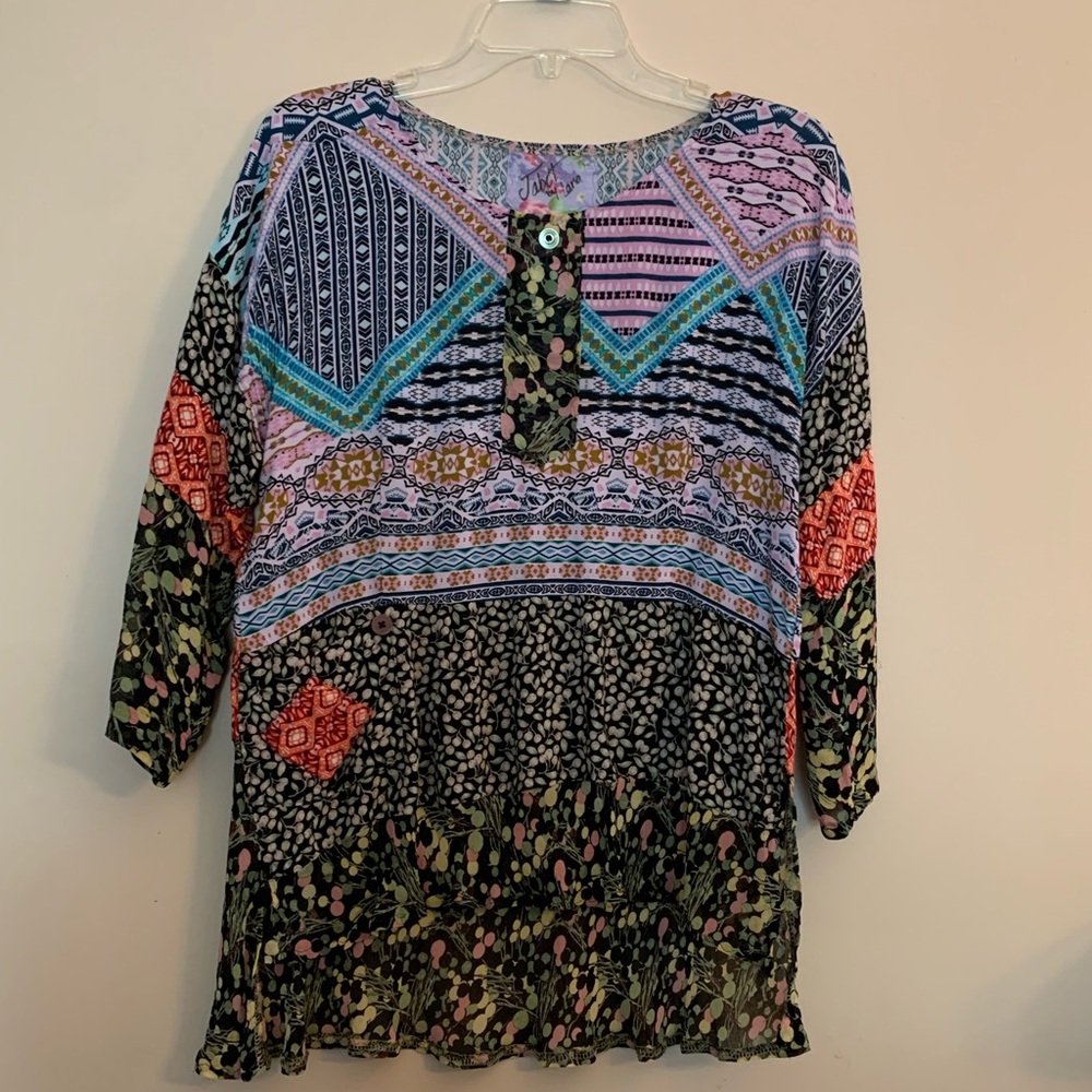 Jabot Multicolored 3/4 Sleeve Assimetrical Blouse